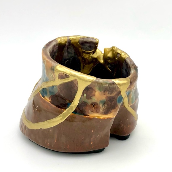 Kintsugi Pottery Horse Hoof Cup Vase Cache Horseshoe Gold Crack Growth Gift - Picture 9 of 17